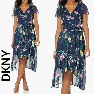 🆕⭐ DKNY Donna Karan Navy Floral Wrap Dress